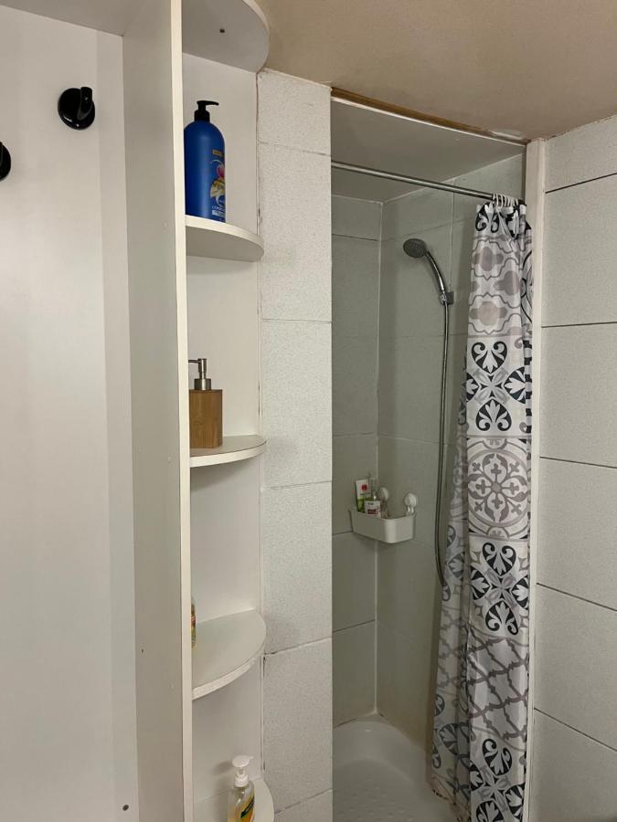 Atypique Apartment Châteauneuf-de-Gadagne Екстериор снимка